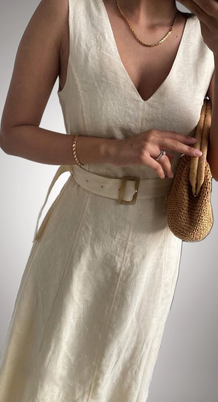 Kuşak Detaylı  V Yaka Keten Midi Elbise