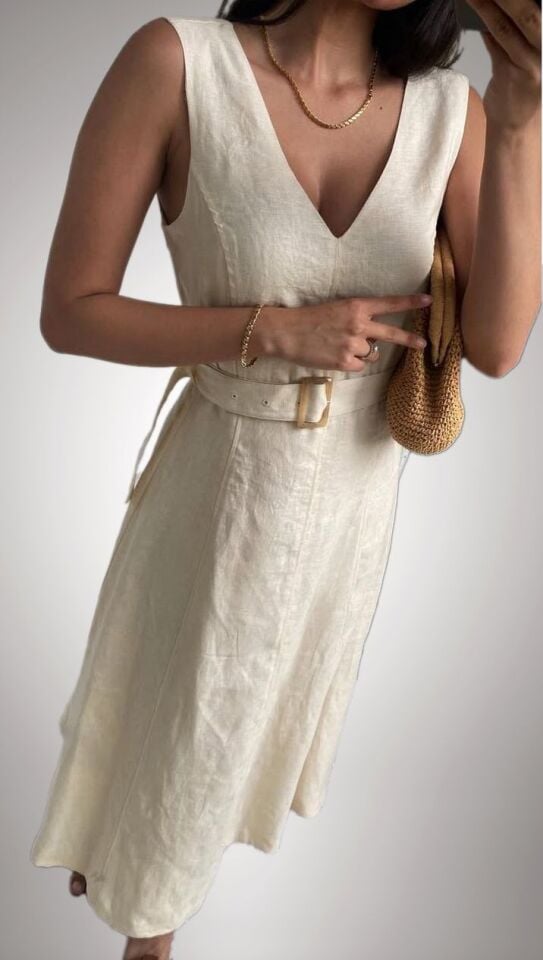 Kuşak Detaylı  V Yaka Keten Midi Elbise