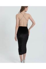 Simli Zincir Askılı Sırt Dekolteli Pamuklu Kadife Kumaş Uzun Elbise Siyah