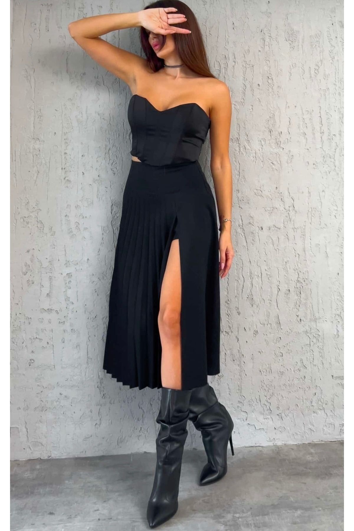 Krep Kumaş Içi Şortlu Yanı Yırtmaçlı Uzun Etek Siyah