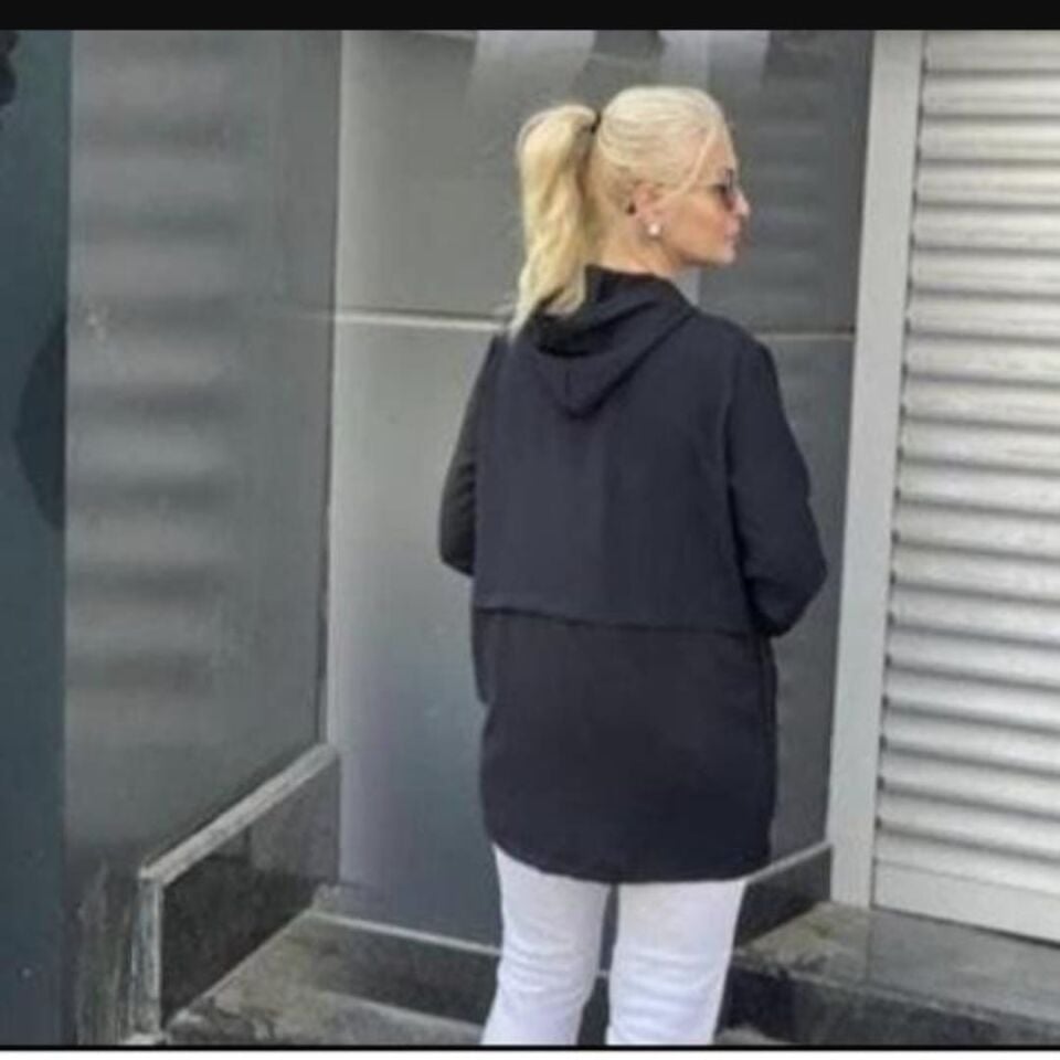 File Detaylı Büzgülü Belden Bağlamalı Kapüşonlu Ceket