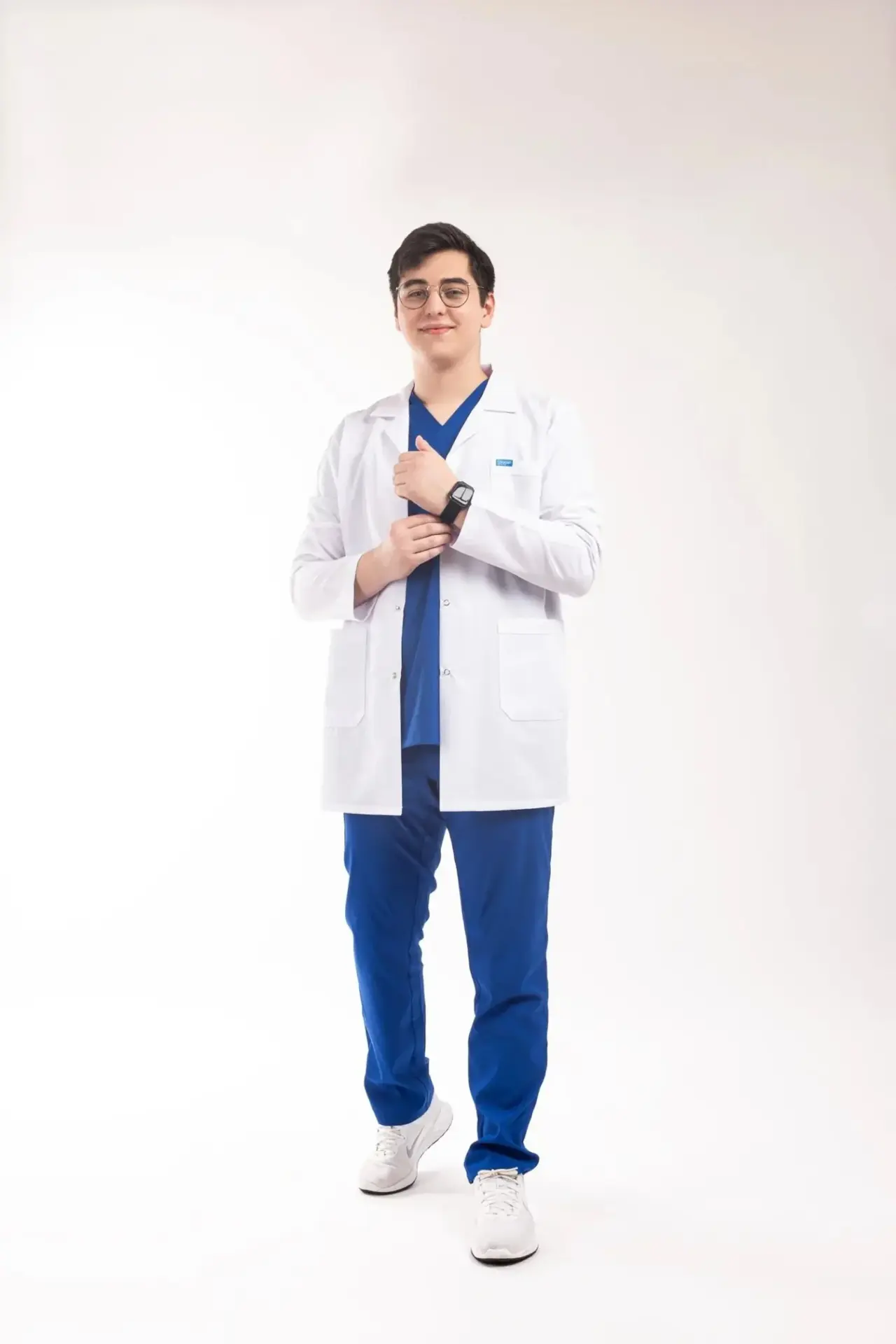 Orta Boy, Klasik Yaka, Uzun Kol Beyaz Önlük