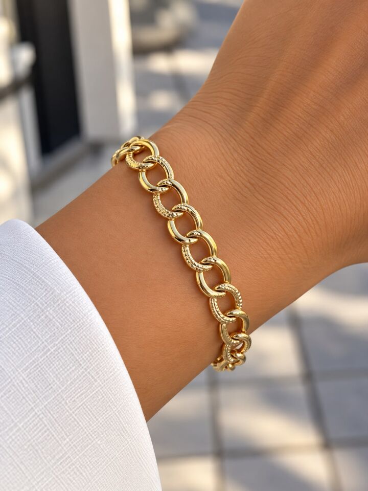 Halka Zincir Detaylı Gold Bileklik