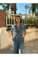 Cepli Düşük Kollu  Önden  Düğmeli Kuşaklı Kot Tulum Mavi