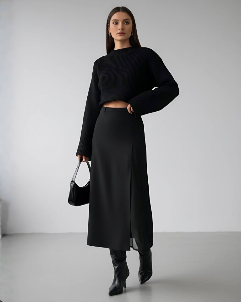 Şifon Yırtmaç Detaylı Siyah Midi Etek