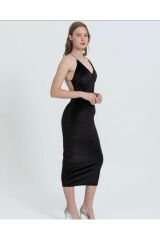 Simli Zincir Askılı Sırt Dekolteli Pamuklu Kadife Kumaş Uzun Elbise Siyah