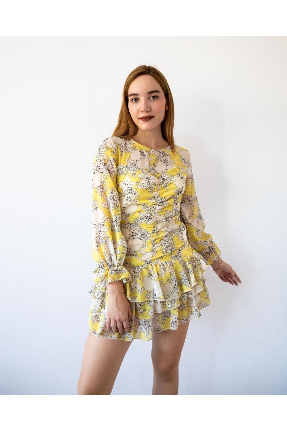 Sarı Renk Çiçek Desenli İçi Astarlı Kolları Büzgülü Eteği Fırfırlı Mini Elbise