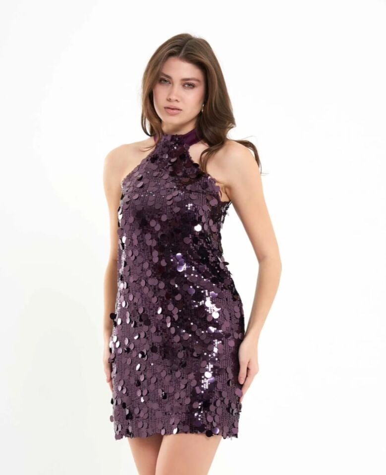 Mor Pul Payet Halter Yaka Mini Elbise – Işıltısıyla Göz Kamaştır!