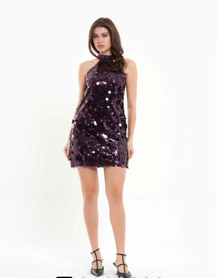 Mor Pul Payet Halter Yaka Mini Elbise – Işıltısıyla Göz Kamaştır!