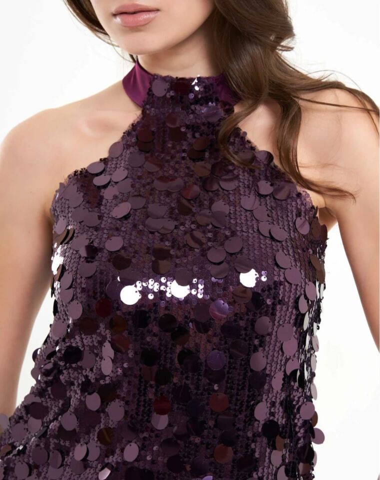 Mor Pul Payet Halter Yaka Mini Elbise – Işıltısıyla Göz Kamaştır!