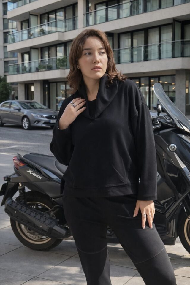 Yumuşak Dokulu Boğazlı Eşofman Takımı