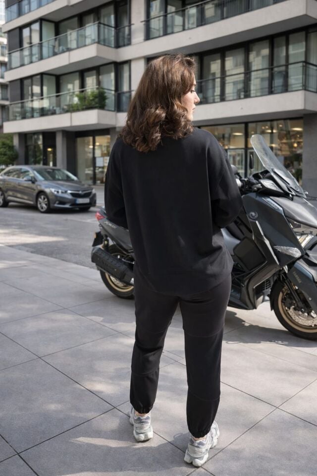 Yumuşak Dokulu Boğazlı Eşofman Takımı