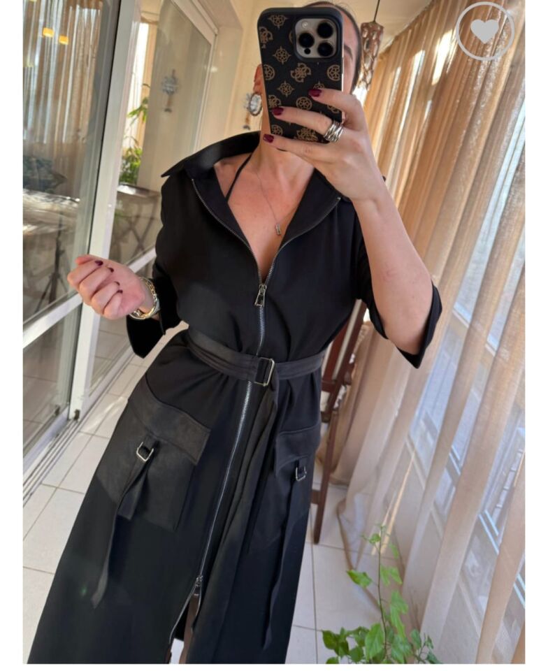 Fermuarlı Kemerli Uzun Siyah Elbise