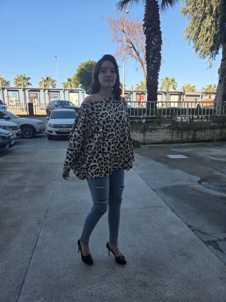 Leopar Desenli Oversize Pamuklu Bluz