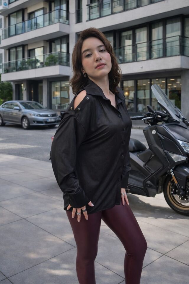 Deri Görünümlü Bordo Yüksek Bel Tayt – Toparlayıcı & Esnek