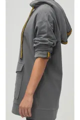 Önü Cepli Kapüşonlu  Sweatshirt S - Gri