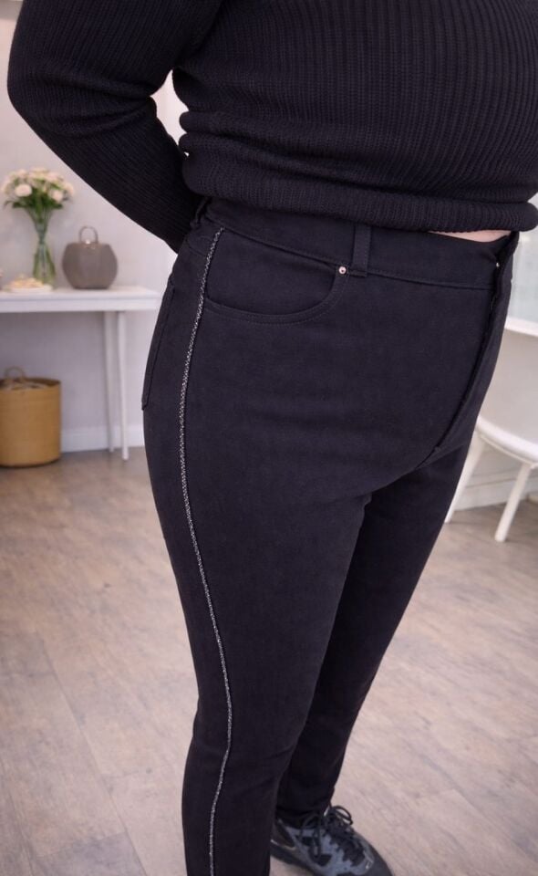 Sim Şerit Detaylı Siyah Likralı Skinny Pantolon