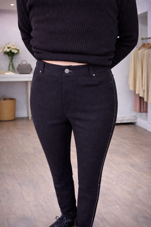 Sim Şerit Detaylı Siyah Likralı Skinny Pantolon