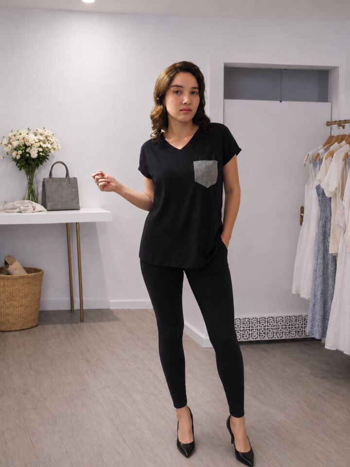 Taş Cepli V Yaka Siyah Basic Bluz