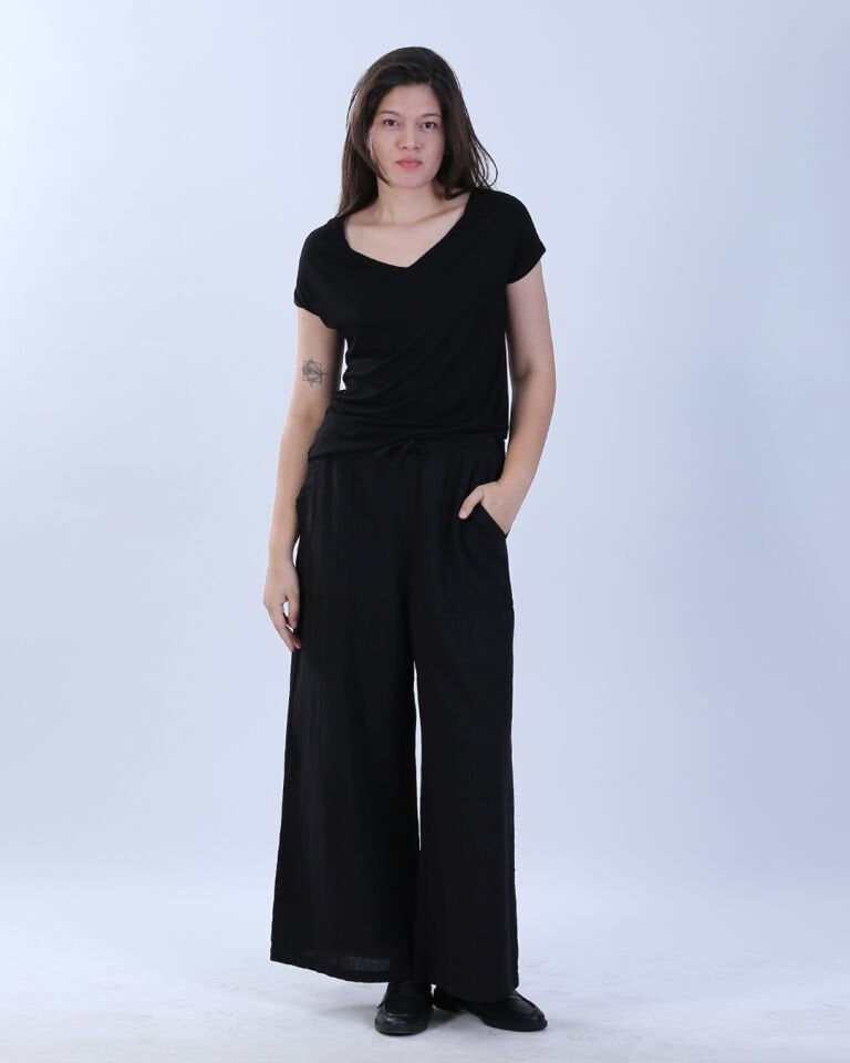 Ön Ve Arka V Yaka Tişört Siyah