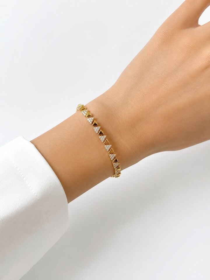 14K Gold Kaplama Üçgen Detaylı Taşlı Bileklik