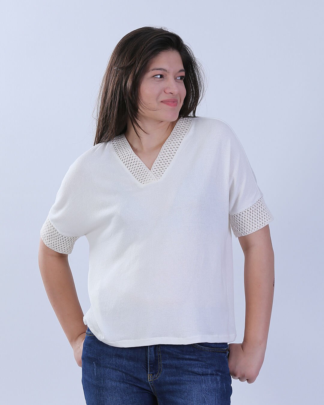 Ajur Detaylı V Yaka Triko