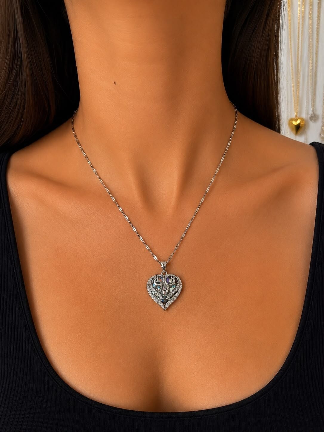 Silver Vintage Kalp Figürlü Zirkon Taşlı Çelik Kolye