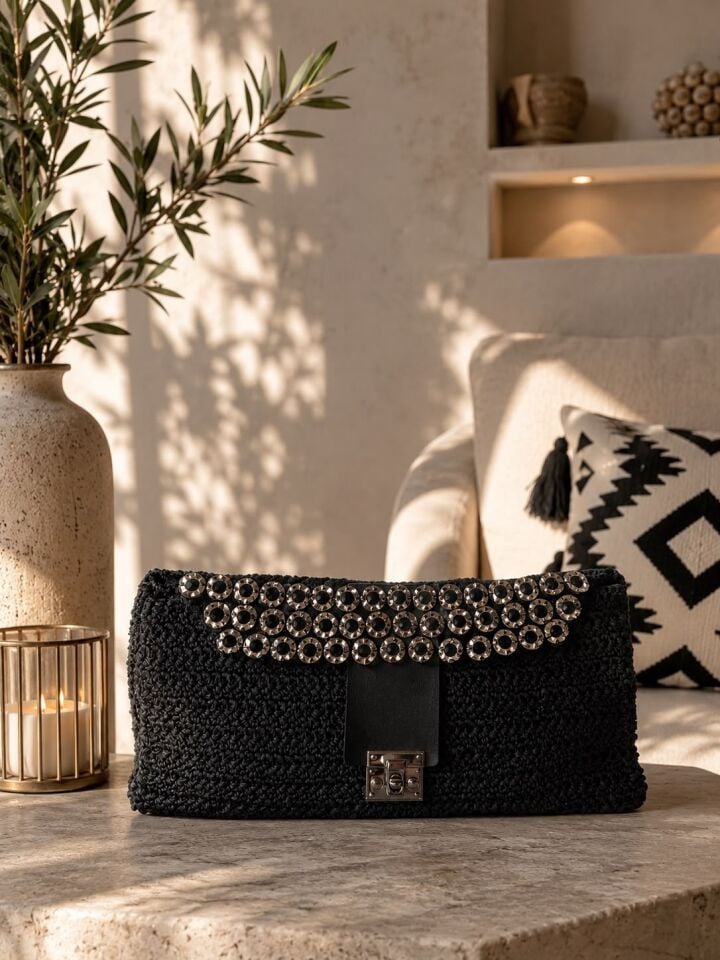 El Yapımı Siyah Taş Detaylı Örgü Clutch Çanta